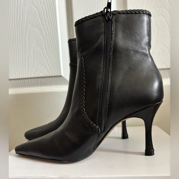 Express Genuine Leather Black Heeled Boots. Side Zipper. NEW - Picture 3 of 7